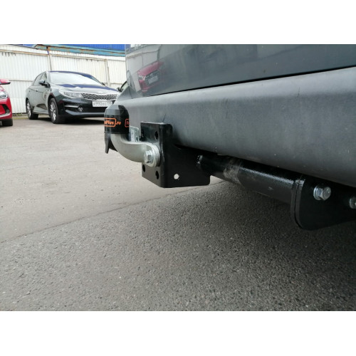 Фаркоп Лидер Плюс на VOLKSWAGEN Transporter T5 2003–2015  Арт. V111-F
