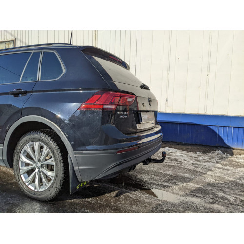 Фаркоп ARAGON на VOLKSWAGEN Tiguan 2016–  Арт. E6711BV 